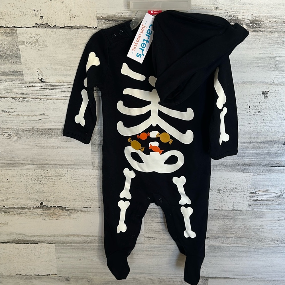 Carter’s Baby Skeleton Sleep and Play Footsie & Hat Size 6 Months NEW